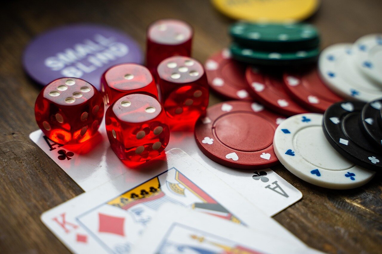 A dynamic graphic showcasing the core mechanics of Oriental games, illustrating player interactions and winning conditions in an engaging manner