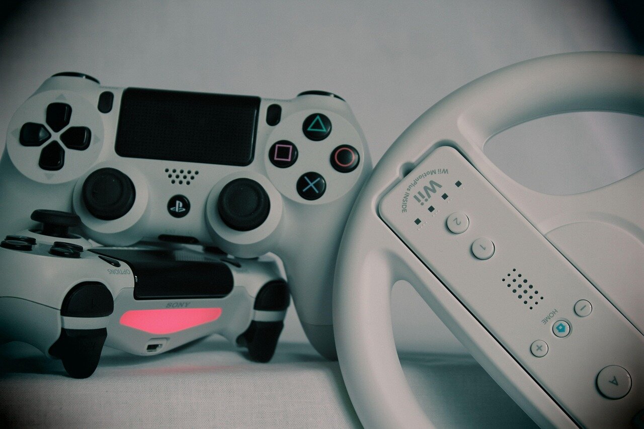 モバイルデバイスでSA Gamingのゲームを楽しむプレイヤーの手元